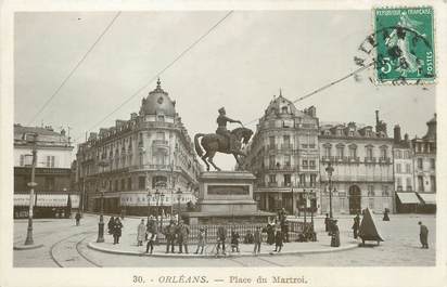 / CPSM FRANCE 45 "Orléans, place du Martroi"