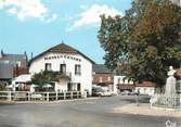 46 Lot / CPSM FRANCE 46 "Varennes en Gatinais, place de l'église et l'hôtel du centre"