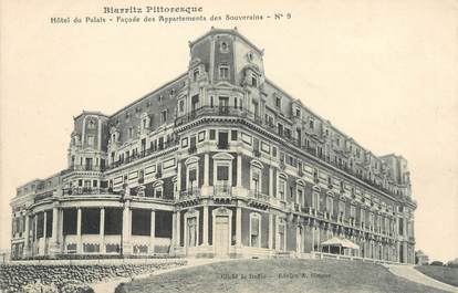 / CPA FRANCE 64 "Biarritz Pittoresque, hôtel du Palais, façade des appartements des souverains nr 9"