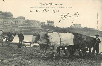 / CPA FRANCE 64 "Biarritz Pittoresque, attelages Basques sur la grande plage nr 158"