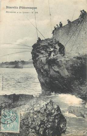 / CPA FRANCE 64 "Biarritz Pittoresque, pêcheurs à la ligne nr 38"