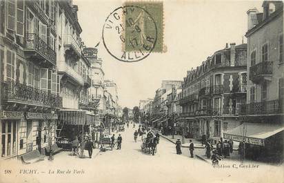 / CPA FRANCE 03 "Vichy, la rue de Paris "