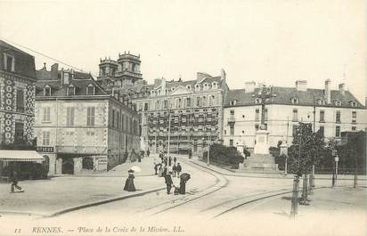 / CPA FRANCE 35 "Rennes, place de la Croix de la mission"