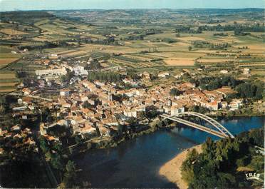 / CPSM FRANCE 47  "Castelmoron, vue générale et les bords du lot"