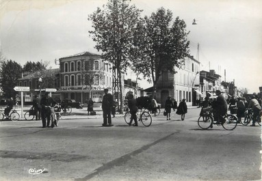 / CPSM FRANCE 47 "Marmande, av Foch et hôtel de France"