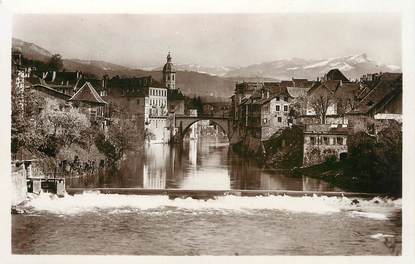 / CPSM FRANCE 38 "Pont de Beauvoisin, le Guiers et le massif de la Grande Chartreuse"