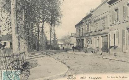 / CPA FRANCE 77 "Souppes, la rue de la gare"