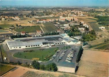 / CPSM FRANCE 49 "Saint Pierre Montlimart, usine Maugelec"