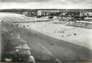 / CPSM FRANCE 50 "Barneville sur Mer, la plage "