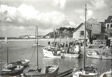 / CPSM FRANCE 50 "Carteret, le petit port et le cap"