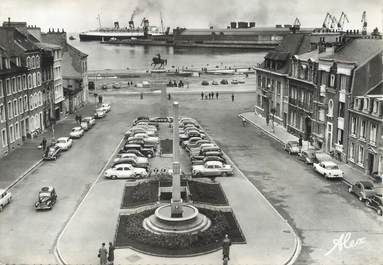 / CPSM FRANCE 50 "Cherbourg, place de la République"