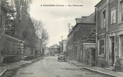 CPA FRANCE 80 'Escarbotin, rue Clémenceau"