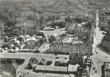 / CPSM FRANCE 50 "Saint Hilaire du Harcouët, rue Waldreck Rousseau"