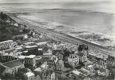 / CPSM FRANCE 50 "Saint Pair sur Mer, le centre et la plage"