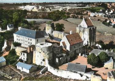 / CPSM FRANCE 50 "Saint Sauveur Le Vicomte, le vieux château"