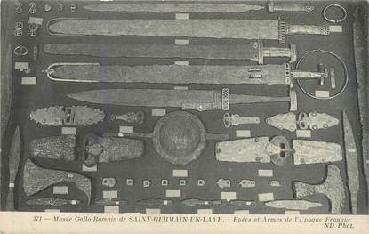 / CPA FRANCE 78 "Musée Gallo Romain de Saint Germain en Laye, épées et armes de l'époque Franque"