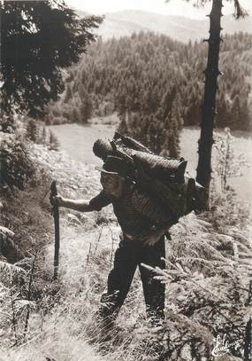 / CPSM FRANCE 88 "Les Vosges Autrefois, nr 78, le bucheron et son brise dos"