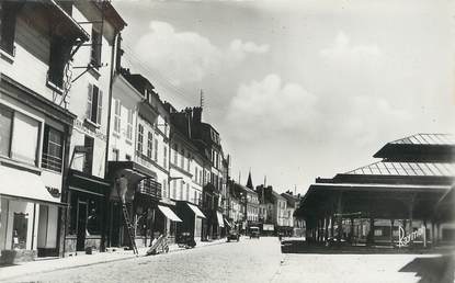 / CPSM FRANCE 77 "Meaux, la place du marché"