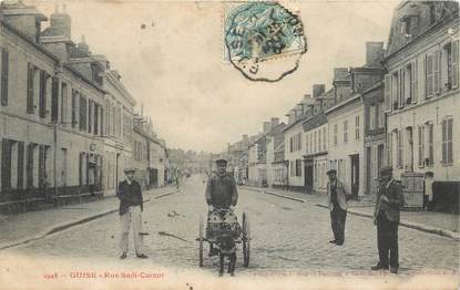 CPA FRANCE 02 "Guise, rue Sadi Carnot" / VOITURE A CHIEN