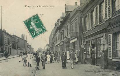 CPA  FRANCE 02 "Tergnier, rue de la gare"