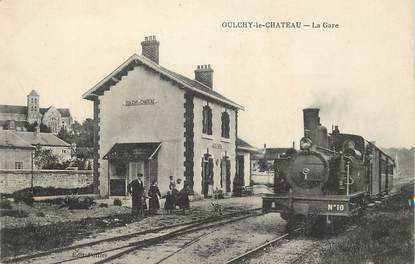 CPA  FRANCE 02 "Oulchy le Chateau, la gare" / TRAIN