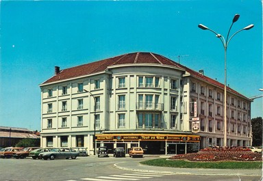 / CPSM FRANCE 52 "Chaumont, Mapotel Terminus Reine "