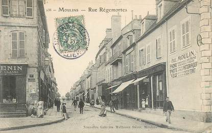 CPA FRANCE 03 "Moulins, rue Régemortes"