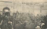03 Allier CPA FRANCE 03 "Moulins,  manifestation  devant la cathedrale, 1906"