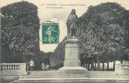 / CPA FRANCE 89 "Avallon, statue du Maréchal Vauban et les promenades"