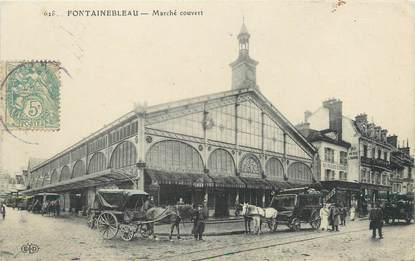 / CPA FRANCE 77 "Fontainebleau, marché couvert"