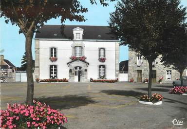 / CPSM FRANCE 53 "Juvigné, place de la mairie"