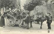 15 Cantal CPA FRANCE 15  "Types, A la Ferme, départ pour le marché"