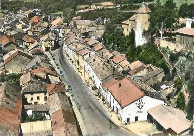 / CPSM FRANCE 55 "Gondrecourt le château, la rue poincaré et la tour"