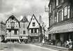 / CPSM FRANCE 56 "Auray, vieilles maisons et hôtel du pavillon, place de la République"