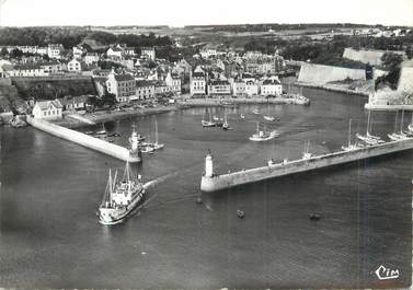 / CPSM FRANCE 56 "Belle Isle en Mer, Le palais, vue générale aérienne du port"