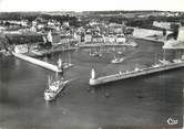 56 Morbihan / CPSM FRANCE 56 "Belle Isle en Mer, Le palais, vue générale aérienne du port"