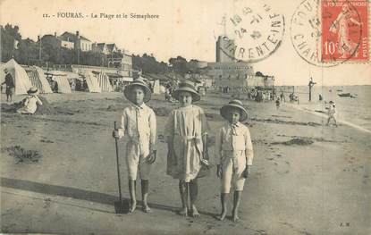 / CPA FRANCE 17 "Fouras, la plage et le Sémaphore"