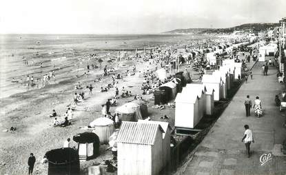 / CPSM FRANCE 14 "Villers sur Mer, la plage et la promenade"