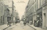 02 Aisne / CPA FRANCE 02 "Soissons, la rue Saint Christophe"