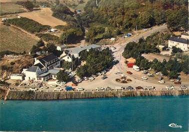 / CPSM FRANCE 56 "Guidel plage, vue générale aérienne et l'auberge du bas Pouldu"