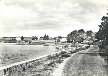 / CPSM FRANCE 56 "Port Navalo, route et plage de Bilgroix"