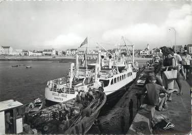 / CPSM FRANCE 56 "Quiberon, l'embarcadère de Port Maria"