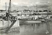 56 Morbihan / CPSM FRANCE 56 "Presqu'ile de Quiberon, bateaux de pêche à la jetée de Port Maria"