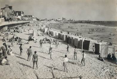 / CPSM FRANCE 56 "Quiberon, Plage de port Maria" /  VOLLEY