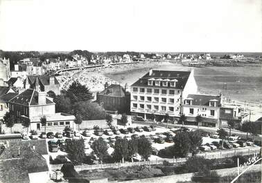 / CPSM FRANCE 56 "Quiberon, vue générale de la plage"