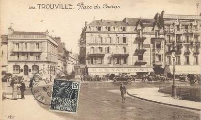 / CPA FRANCE 14 "Trouville, place du Casino "