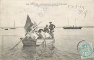 29 Finistere / CPA FRANCE 29 "Beg Meil, embarquement au bac à marée basse" / BATEAU