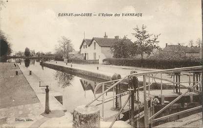 / CPA FRANCE 03 "Gannay sur Loire, l'écluse des Vanneaux"