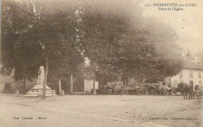 / CPA FRANCE 03 "Pierrefitte sur Loire, place de l'église"