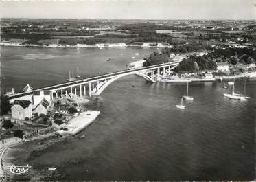 / CPSM FRANCE 56 "La Trinité sur Mer, vue aérienne du pont"